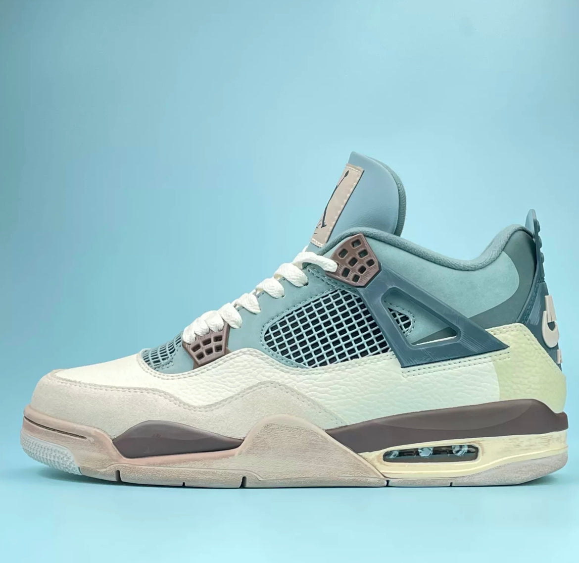 Jordan 4 Snorlax (LIMITED)