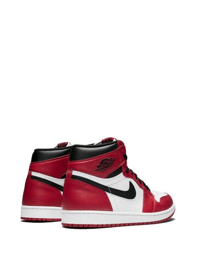 Air Jordan 1 Retro High OG Chicago