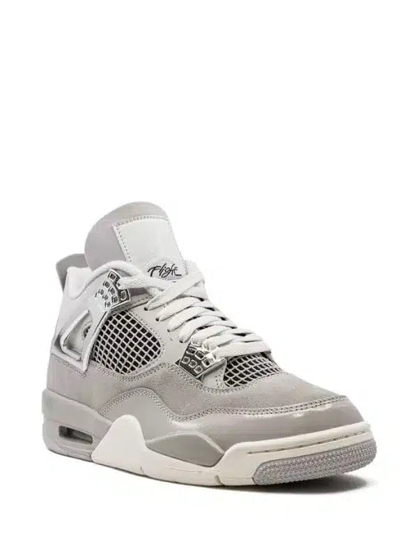 Air Jordan 4 “Frozen Moments”