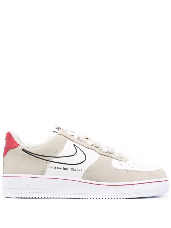 Air Force 1 07 LV8 sneakers