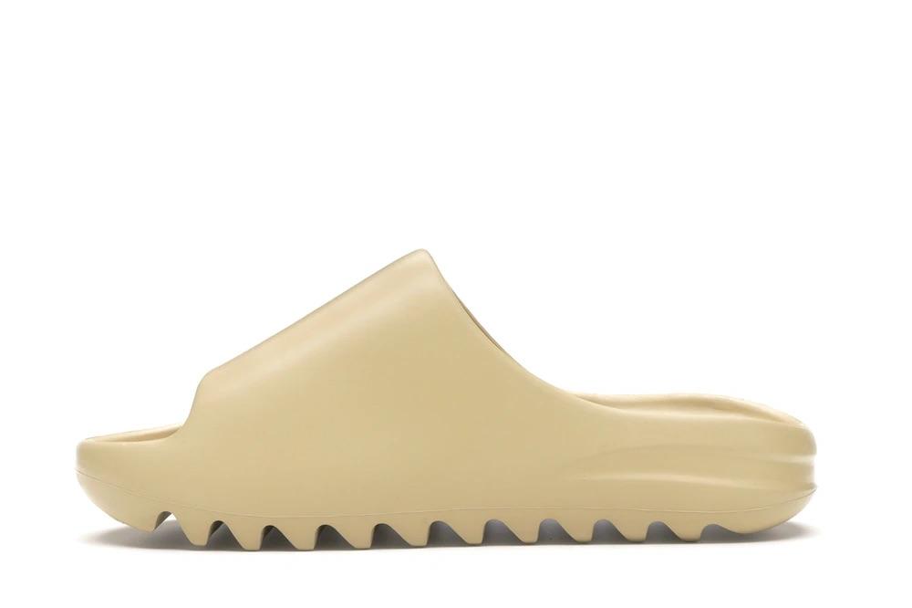 Yeezy Slide Desert Sand